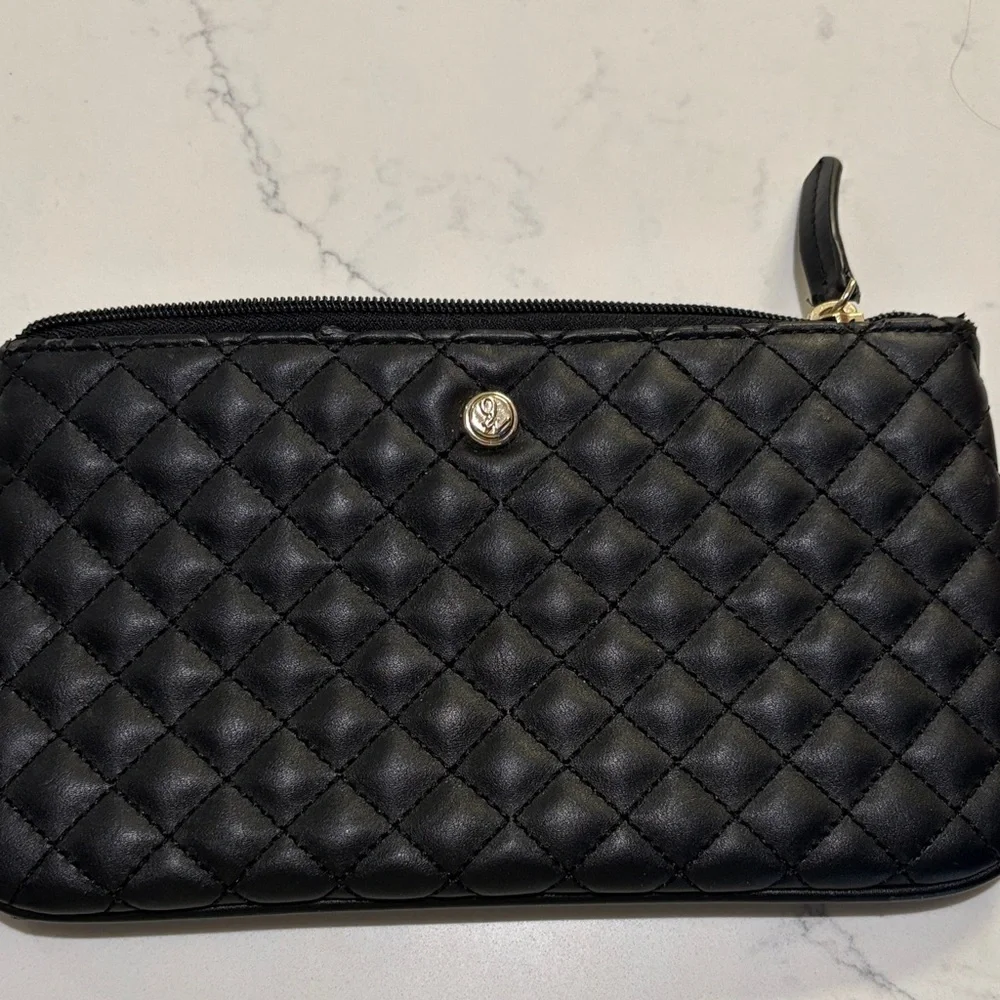 Nine West Black Quilted Wristlet